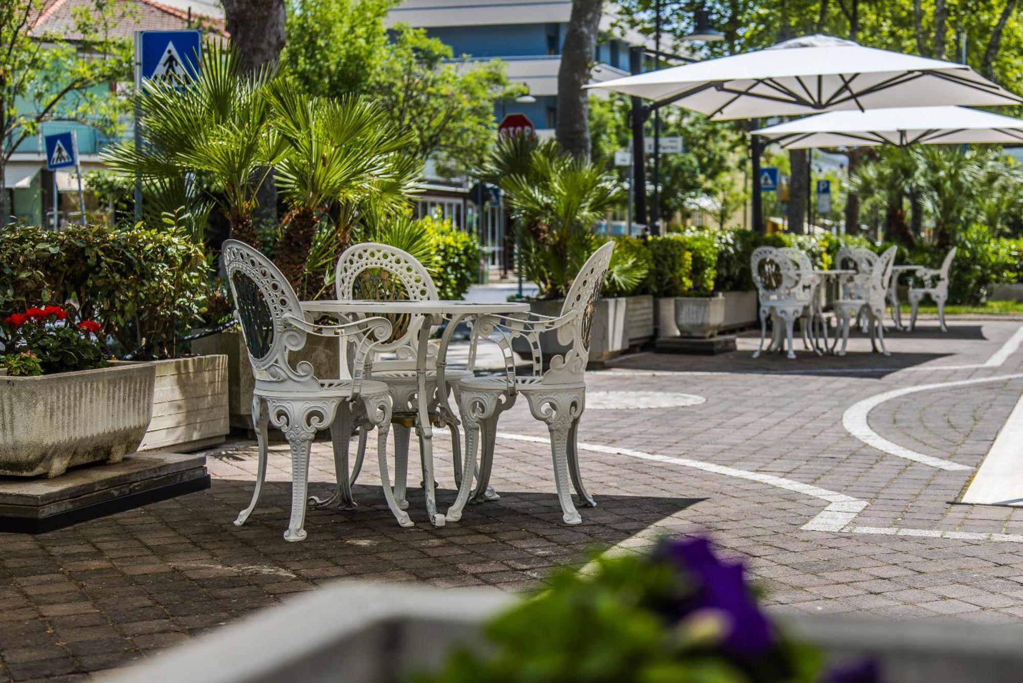 Hotel Stacchini Cesenatico Eksteriør billede
