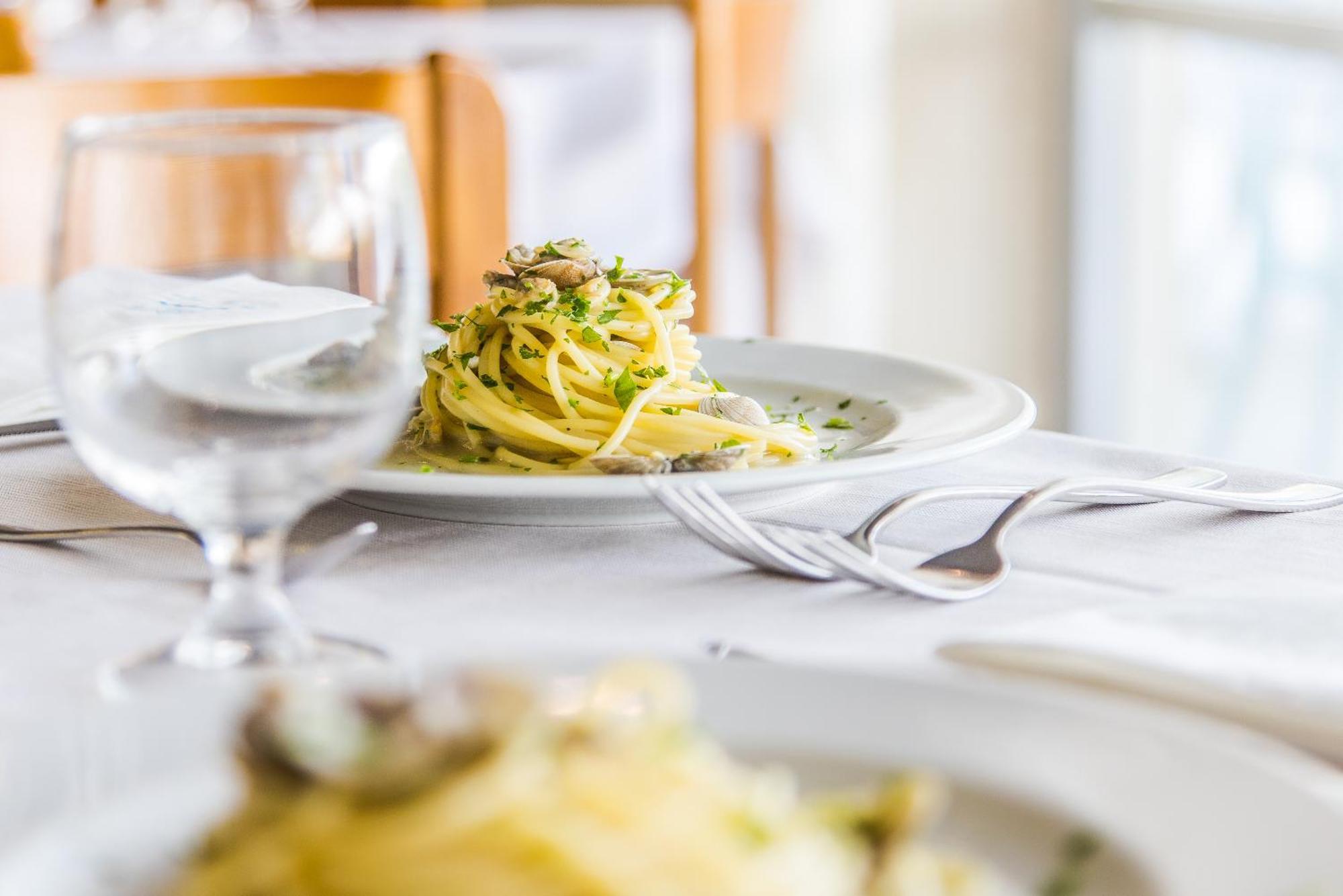 Hotel Stacchini Cesenatico Eksteriør billede